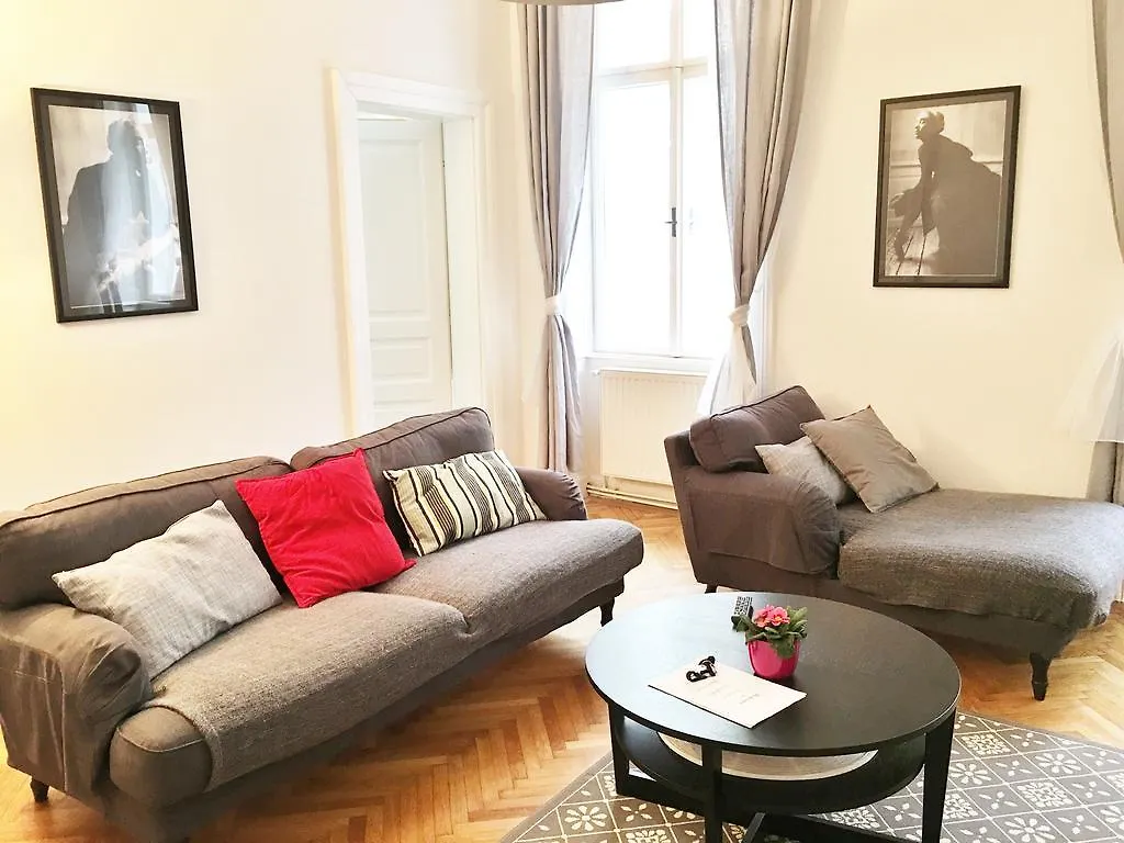 Vienna Mariahilfer Apartment